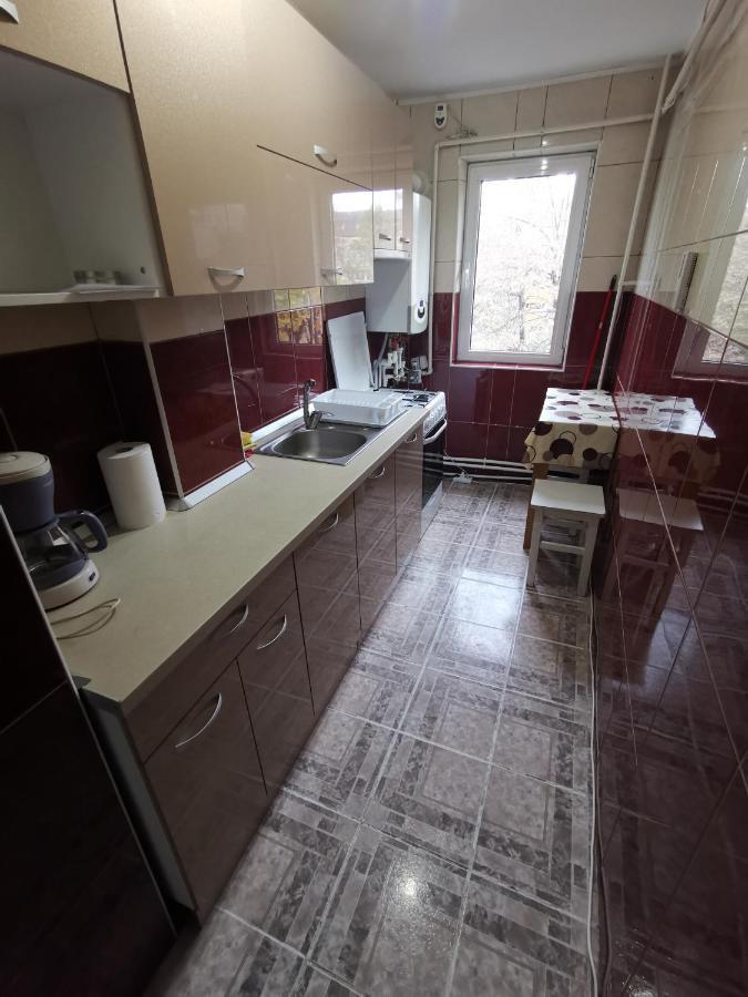 Confortable Cozy Apt Bucharest Luaran gambar